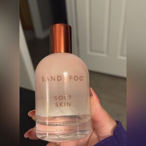 Sand + fog soft skin perfume